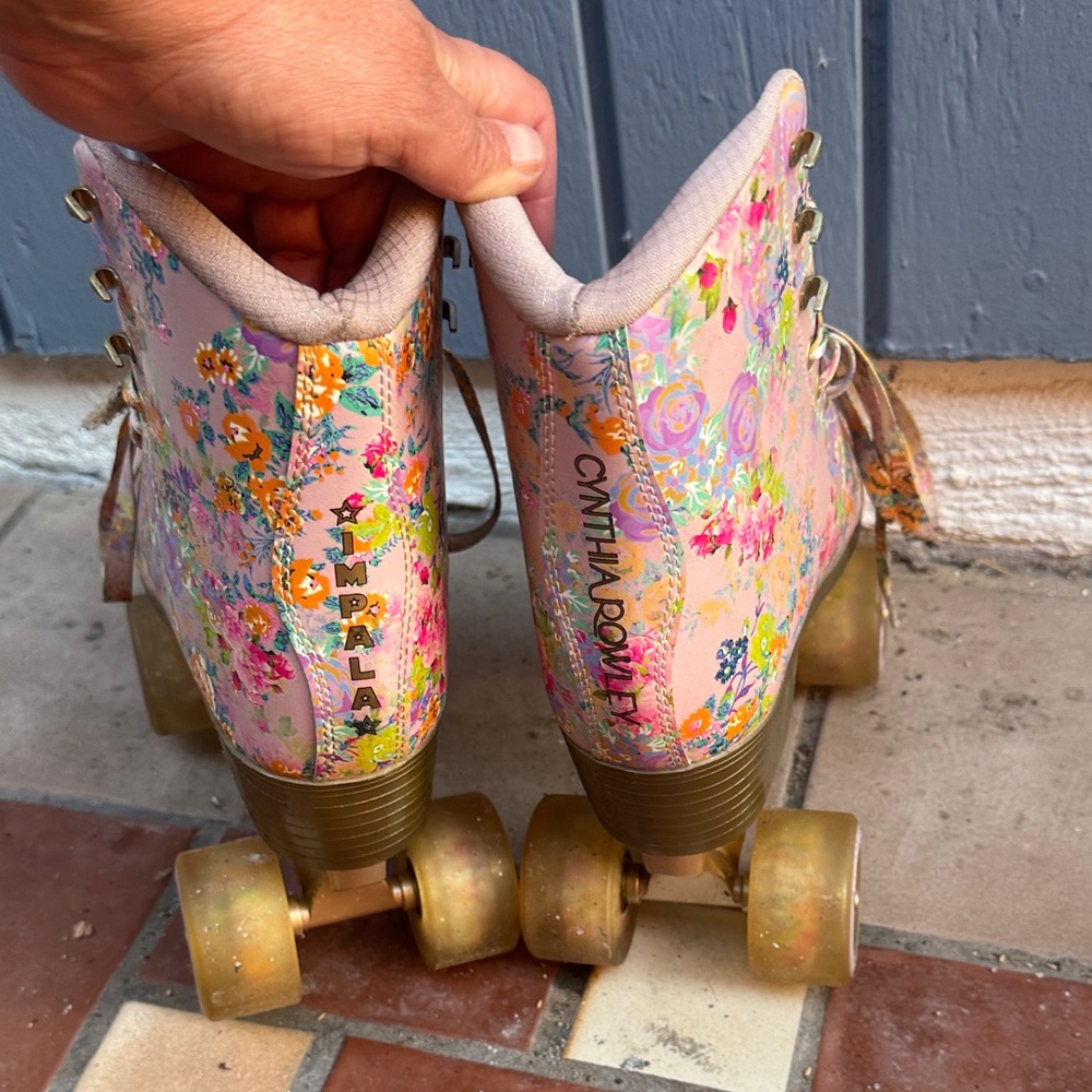 Floral Roller Skates for Women- WORN ONCE! - Picture 3 of 5